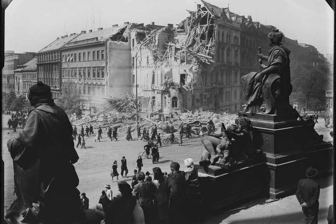 Topografia ruin. Praga 1945 fot. Josef Sudek Legenda czeskiej fotografii we Wrocławiu