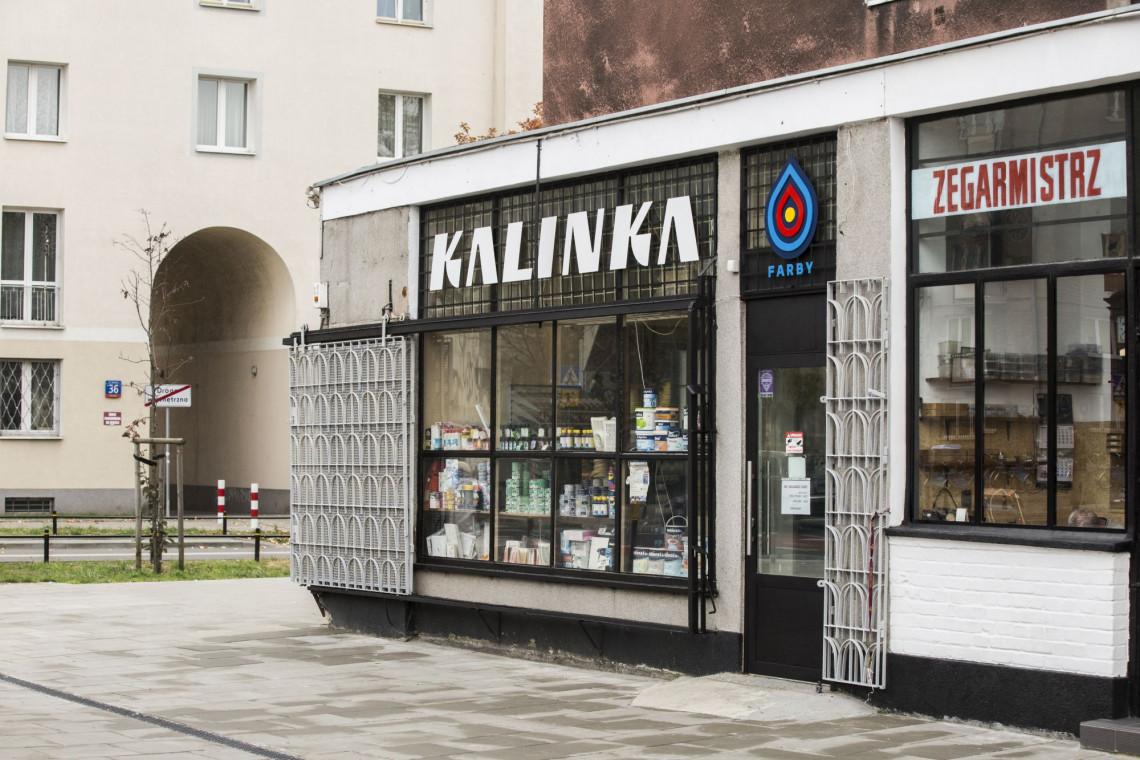 Projekt Paweł Ryżko. fot. mat. Stowarzyszenie Traffic Design Nowe szyldy na warszawskiej Pradze