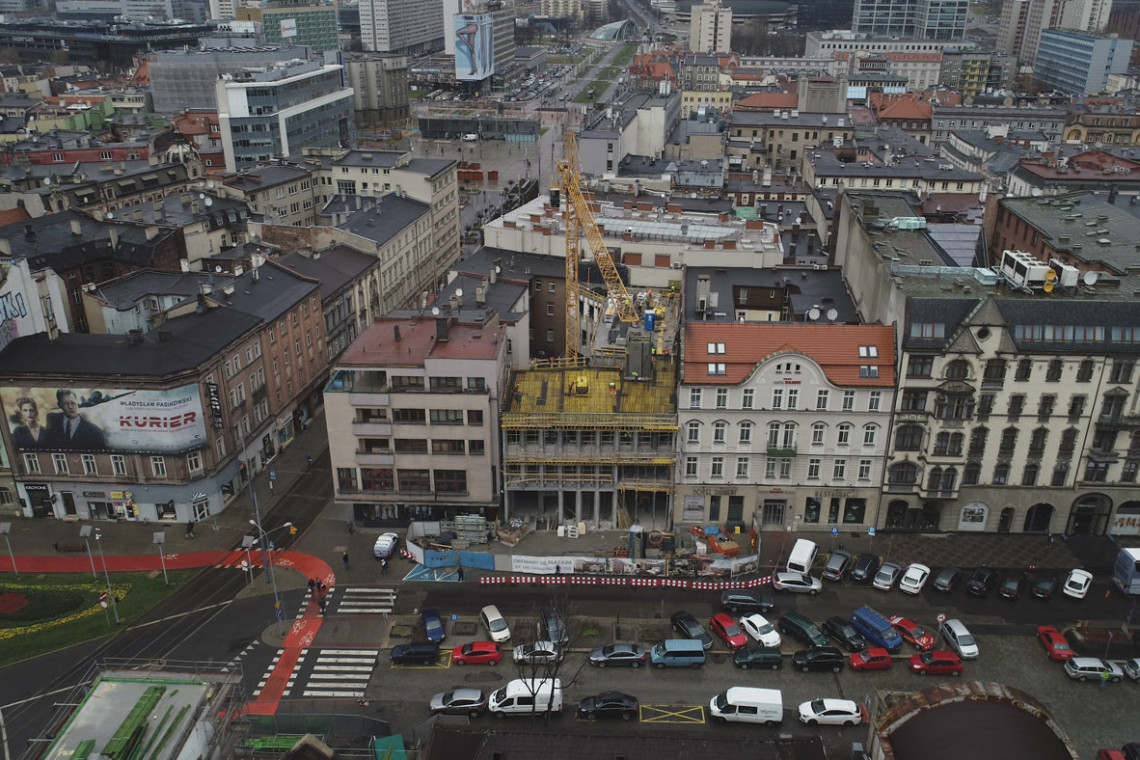 fot. mat. prasowe Zobacz najnowsze zdjęcia z budowy hotelu Diament Plaza Katowice. To projekt Konior Studio