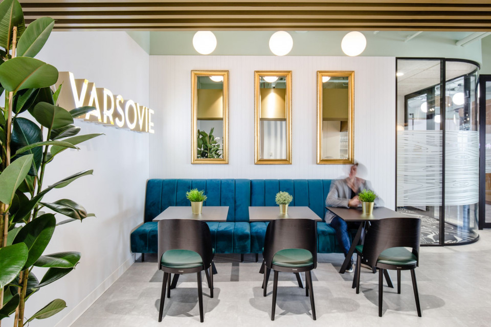 Biuro Ceetrus / Warszawa / projektant: Workplace Solutions TOP 40: Tym żyła branża biurowego designu w 2019 roku. Oto największe otwarcia minionych miesięcy
