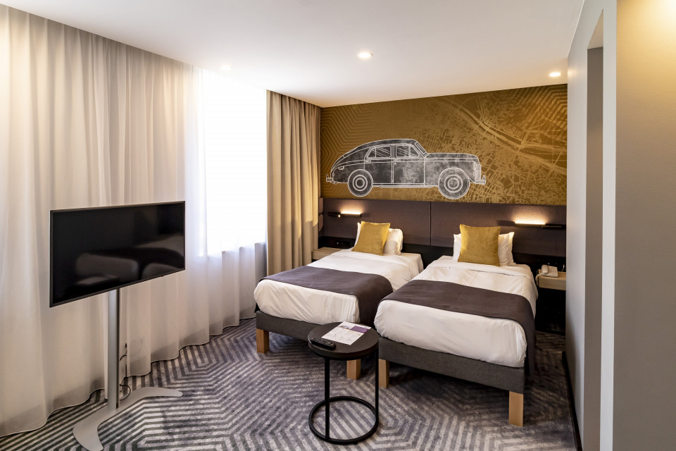 fot. mat. pras. Opowieść o Warszawie i brandwall z „Syrenką”, czyli nowe oblicze hotelu Mercure Warszawa Grand