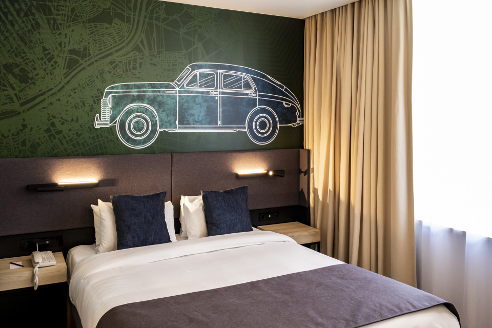 fot. mat. pras. Opowieść o Warszawie i brandwall z „Syrenką”, czyli nowe oblicze hotelu Mercure Warszawa Grand