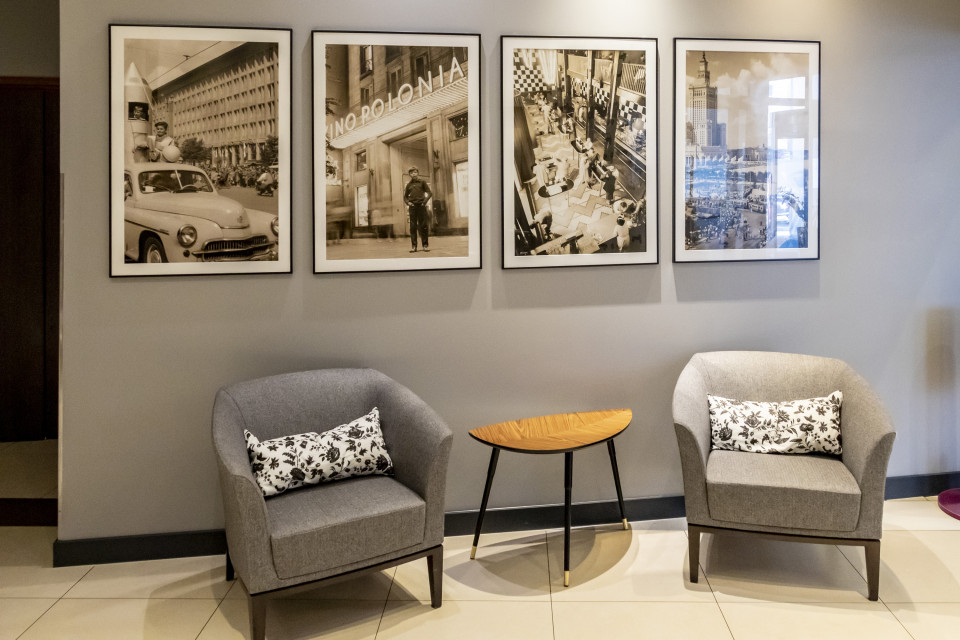 fot. mat. pras. Opowieść o Warszawie i brandwall z „Syrenką”, czyli nowe oblicze hotelu Mercure Warszawa Grand