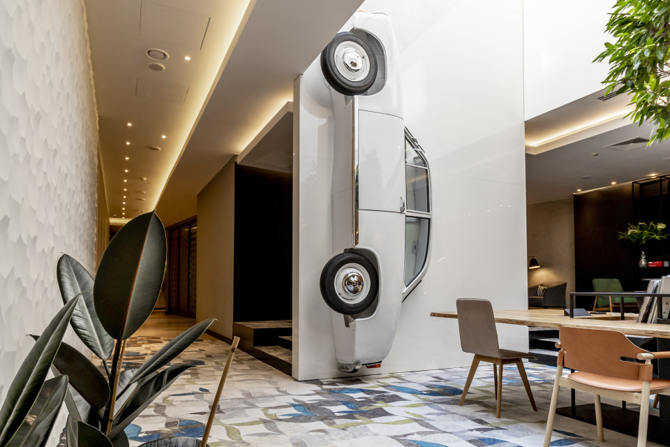fot. mat. pras. Opowieść o Warszawie i brandwall z „Syrenką”, czyli nowe oblicze hotelu Mercure Warszawa Grand