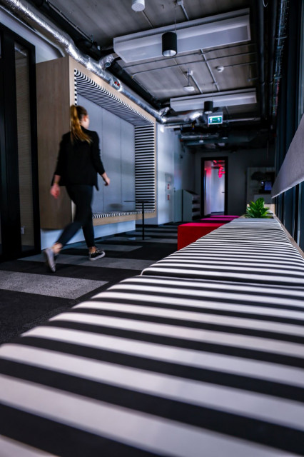 Biuro Sephora Polska fot. mat. prasowe Autorskie grafiki, strefa chillout i duch eko. Zajrzeliśmy do nowej siedziby Sephora Polska