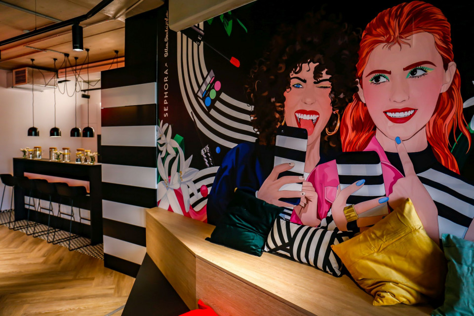 Biuro Sephora Polska fot. mat. prasowe Autorskie grafiki, strefa chillout i duch eko. Zajrzeliśmy do nowej siedziby Sephora Polska