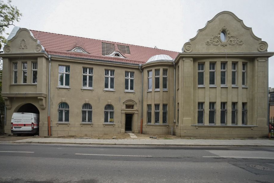 Oto nowa elewacja zabytkowej "Szuflandii" , fot. Paweł Łacheta / UMŁ Oto nowa elewacja zabytkowej "Szuflandii". Ostatni etap remontu