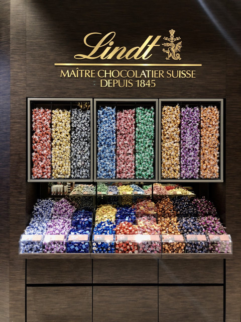 fot. mat. pras. Salon Lindt premium zadebiutował na Śląsku. Czysta elegancja!