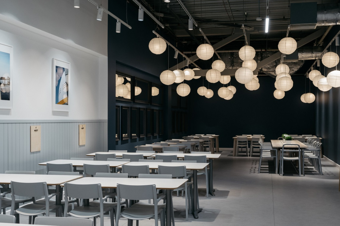 fot. mat. pras. Bajkowa natura Szwecji, morze Bałtyckie i las. Nowa restauracja IKEA Targówek zachwyca motywami i designem