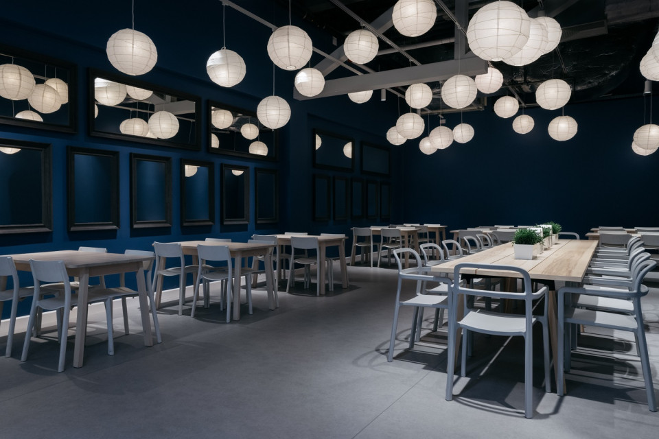 fot. mat. pras. Bajkowa natura Szwecji, morze Bałtyckie i las. Nowa restauracja IKEA Targówek zachwyca motywami i designem