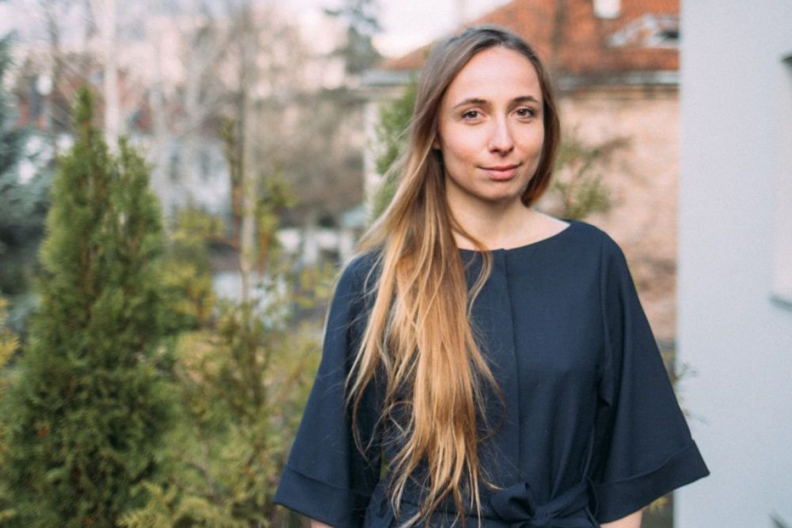 Maja Ganszyniec fot. Ignacy Matuszewski Kultowe gorseciki motywem przewodnim kolekcji! Maja Ganszyniec zaprojektowała płytki ceramiczne