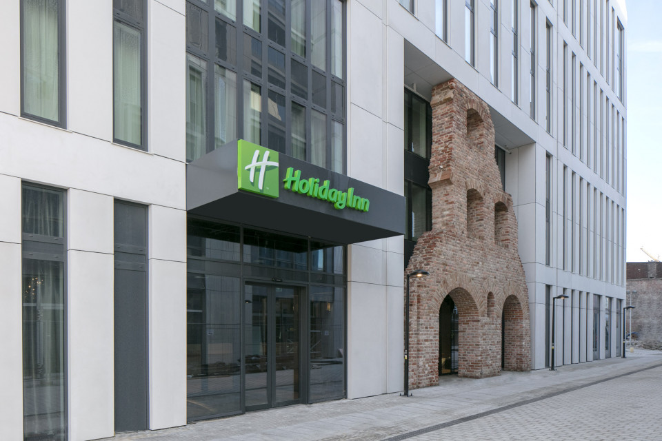 Holiday Inn Gdańsk City Centre / Gdańsk / projektant: RKW Architektur TOP: Polskie morze designerskimi hotelami stoi. Oto najbardziej niesamowite obiekty