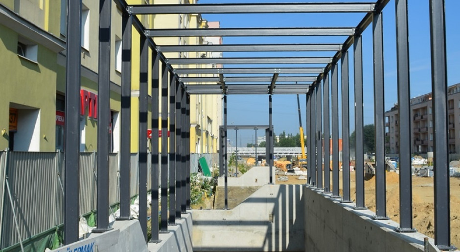 Trwa budowa II linii metra w Warszawie. Coraz więcej metra na Woli