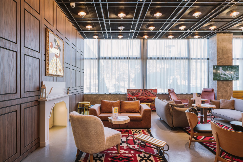 fot. mat. pras. Storytelling co się zowie. Zaglądamy do bałkańskich wnętrz ibis Styles Sarajewo autorstwa MIXD