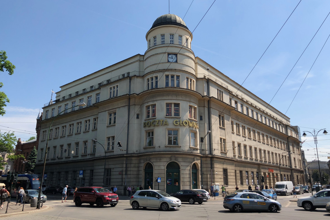 fot. mat. pras. Historyczny budynek Poczty Głównej w Krakowie przejdzie rewitalizację. Za projekt odpowiada architekt Marek Dunikowski