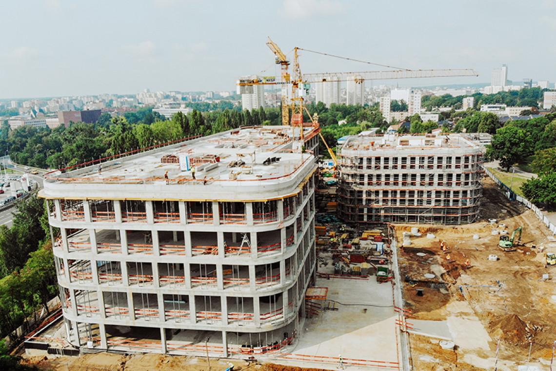 fot. mat. pras. DL Center Point II Katowice z wiechą. To projekt Ostrowscy Architekci
