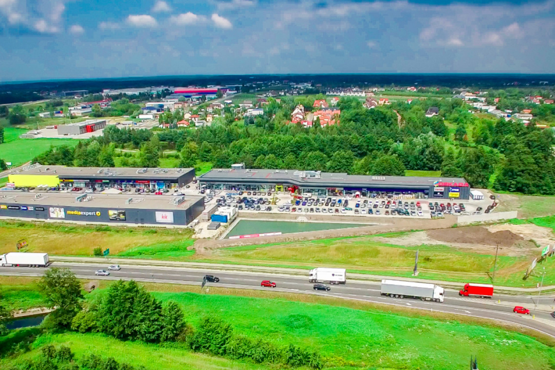 fot. mat. pras. Food court na kółkach