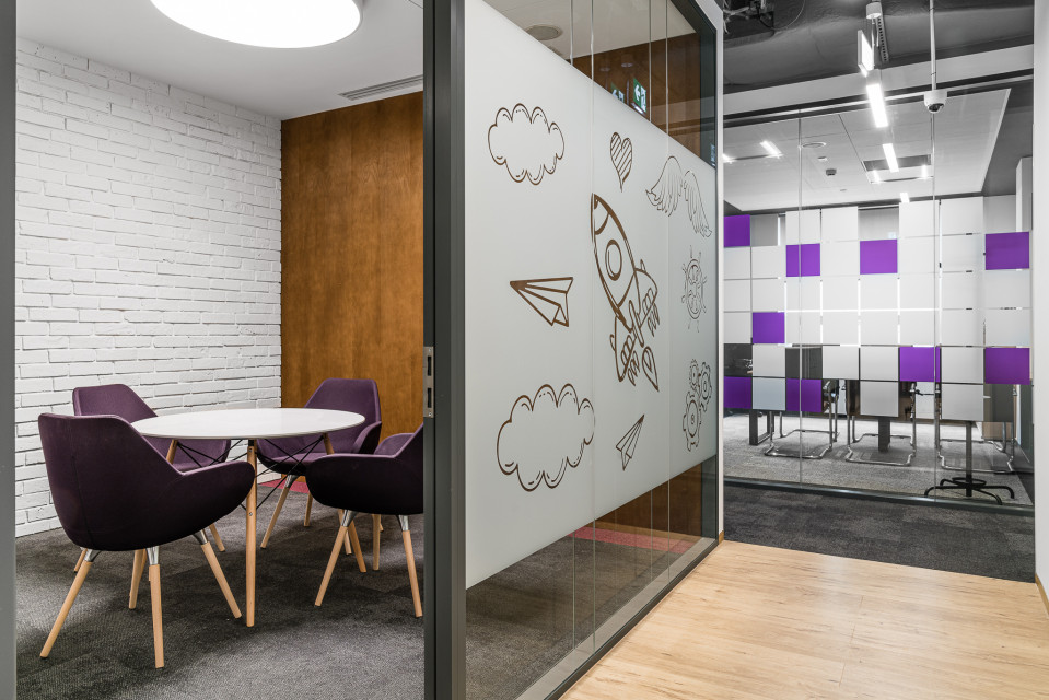 Biuro Link4 / Warszawa / projektant: Bit Creative Barnaba Grzelecki TOP 40: Tym żyła branża biurowego designu w 2019 roku. Oto największe otwarcia minionych miesięcy