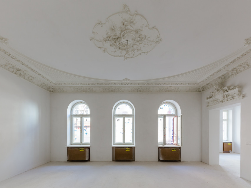 fot. mat. pras. Artyści, historycy i architekci razem dla jednego projektu. Kamienice w centrum Warszawy wróciły do dawnej świetności