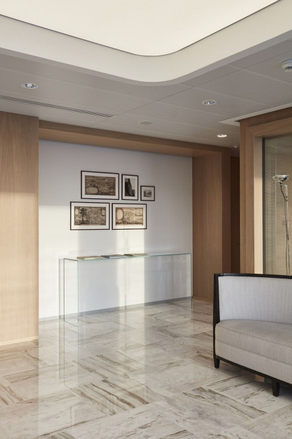 White&Case- Recepcja- fot. Budzik Studio Nowe biuro White & Case w Warszawie: architektura, która łączy przeszłość z przyszłością