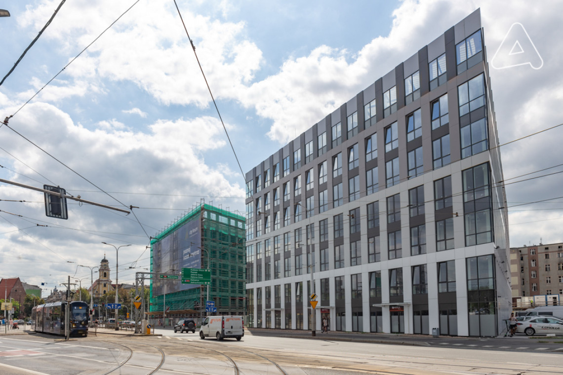 City One we Wrocławiu fot. mat. Archicom Tak wygląda nowy biurowiec w centrum Wrocławia. City One tworzy urbanistykę Przedmieścia Oławskiego