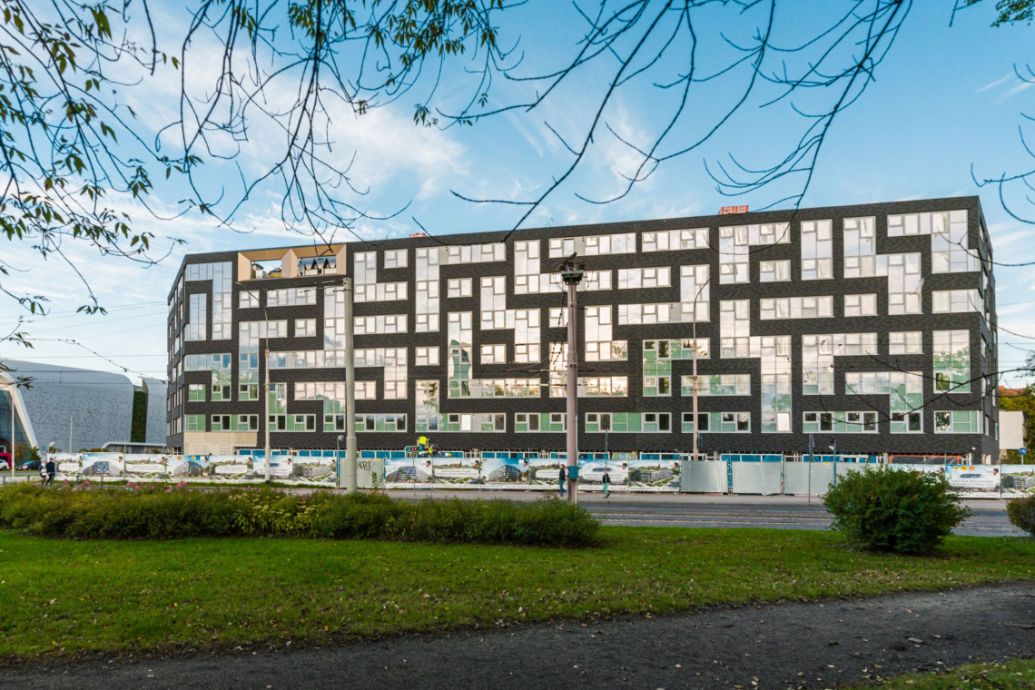 Starter III fot. mat. prasowe AP Szczepaniak Elewacja jak klocki Tetris. Architekci z AP Szczepaniak postawili na szkło i płytki elewacyjne