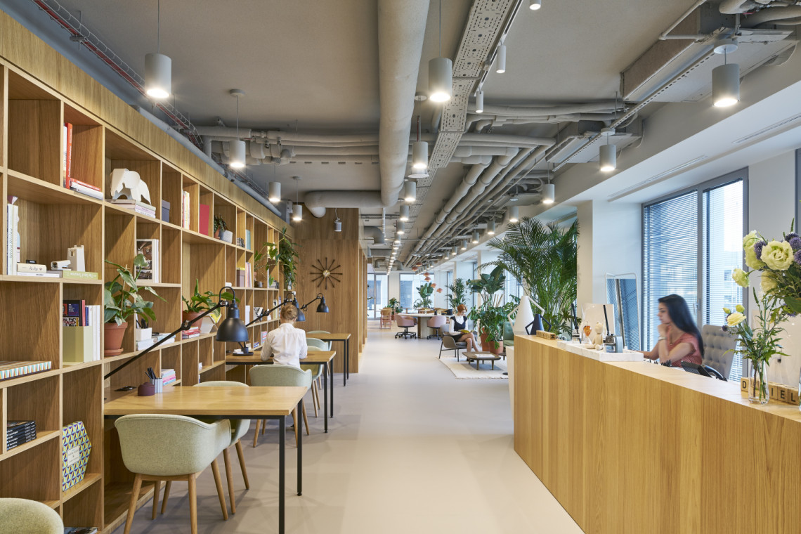 Wnętrza biura Spaces Platinium. Fot. Materiały prasowe Spaces z drugim polskim biurem do coworkingu. Zobacz jak wygląda!