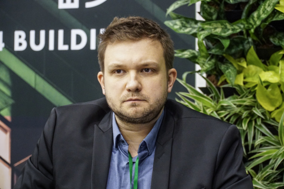 Krystian Wawer, partner, Horizone Studio, Polskie Stowarzyszenie Budownictwa Ekologicznego PLGBC. Fot. PTWP Zielone biuro, czyli jakie?