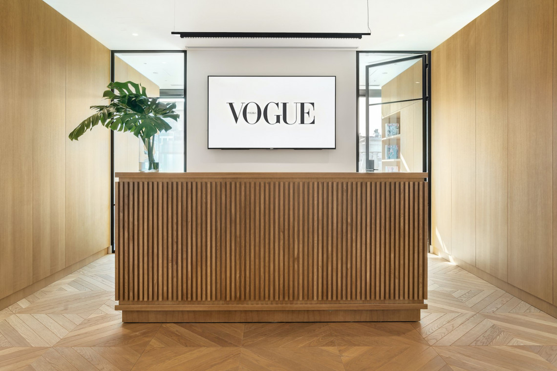 Nowa siedziba redakcji Vogue Polska autorstwa architektki Marii Murawsky to prawdziwa perła designu, fot. Tom Kurek Wnętrza en vouge, czyli zaglądamy do nowego biura Vogue Polska w Warszawie!