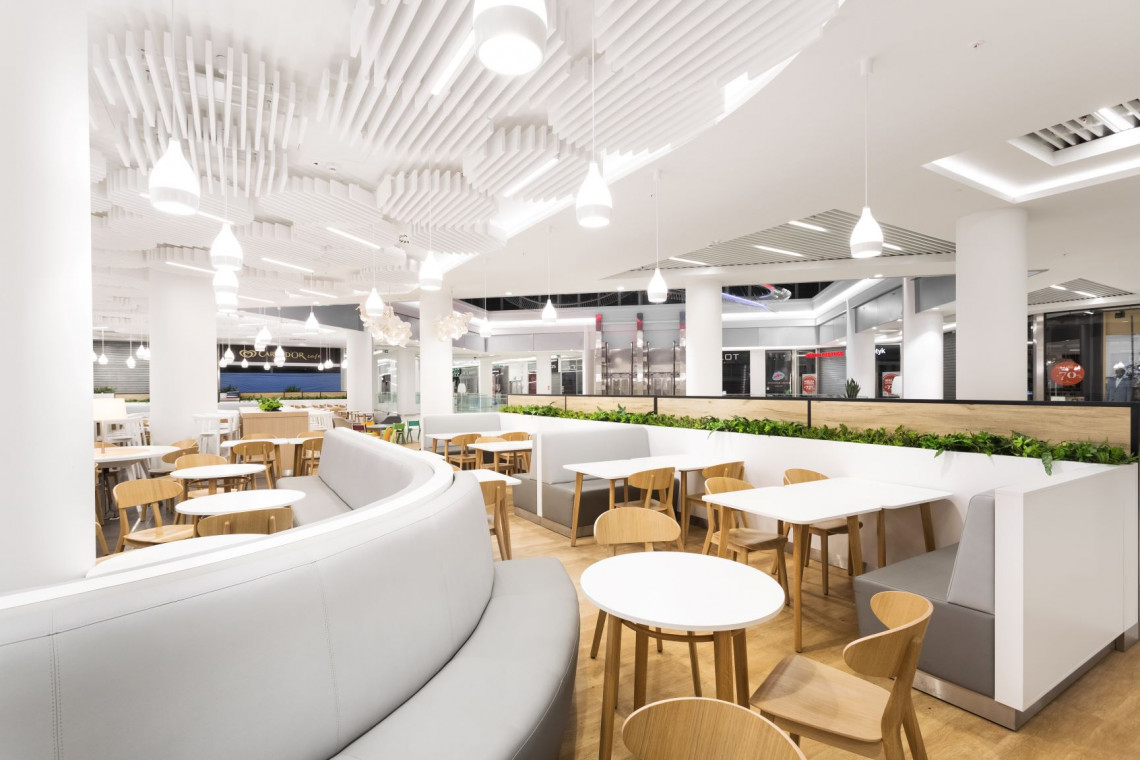 CH Poznań Plaza. Fot. Materiały prasowe Współczesne centra handlowe - jak wyglądają ich wnętrza?