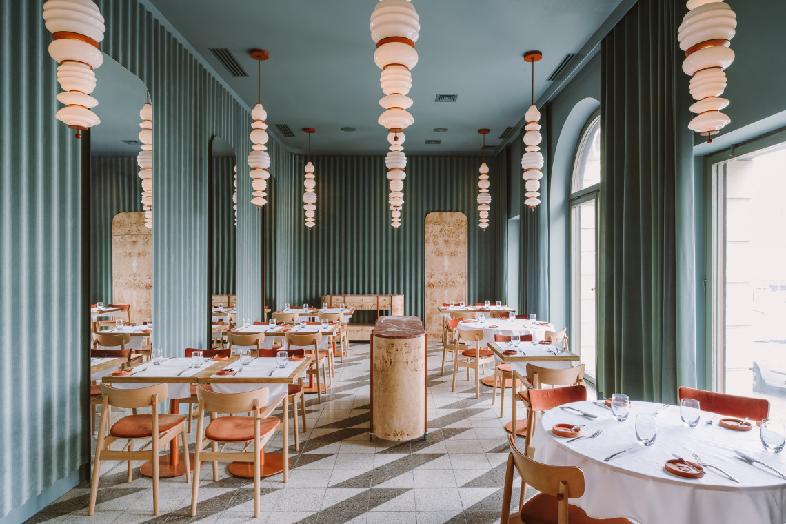 Restauracja Opasły Tom. Proj. BUCK.STUDIO. Fot. PION Basia Kuligowska, Przemysław Nieciecki BUCK.STUDIO znowu zachwycili. Zobacz projekt doceniony przez magazyn Wallpaper