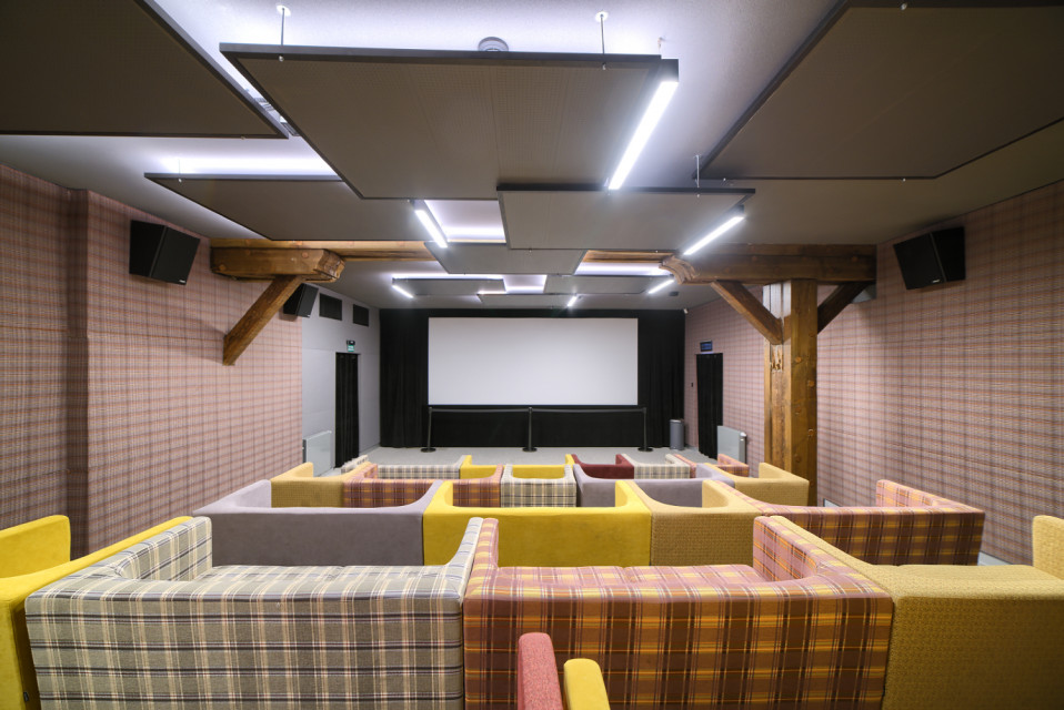 Kino Muza w Poznaniu. Fot. Radek Słowik, www.bilbil.pl Najlepsze wnętrza obiektów publicznych – które z nich zdobędzie Property Design Award?