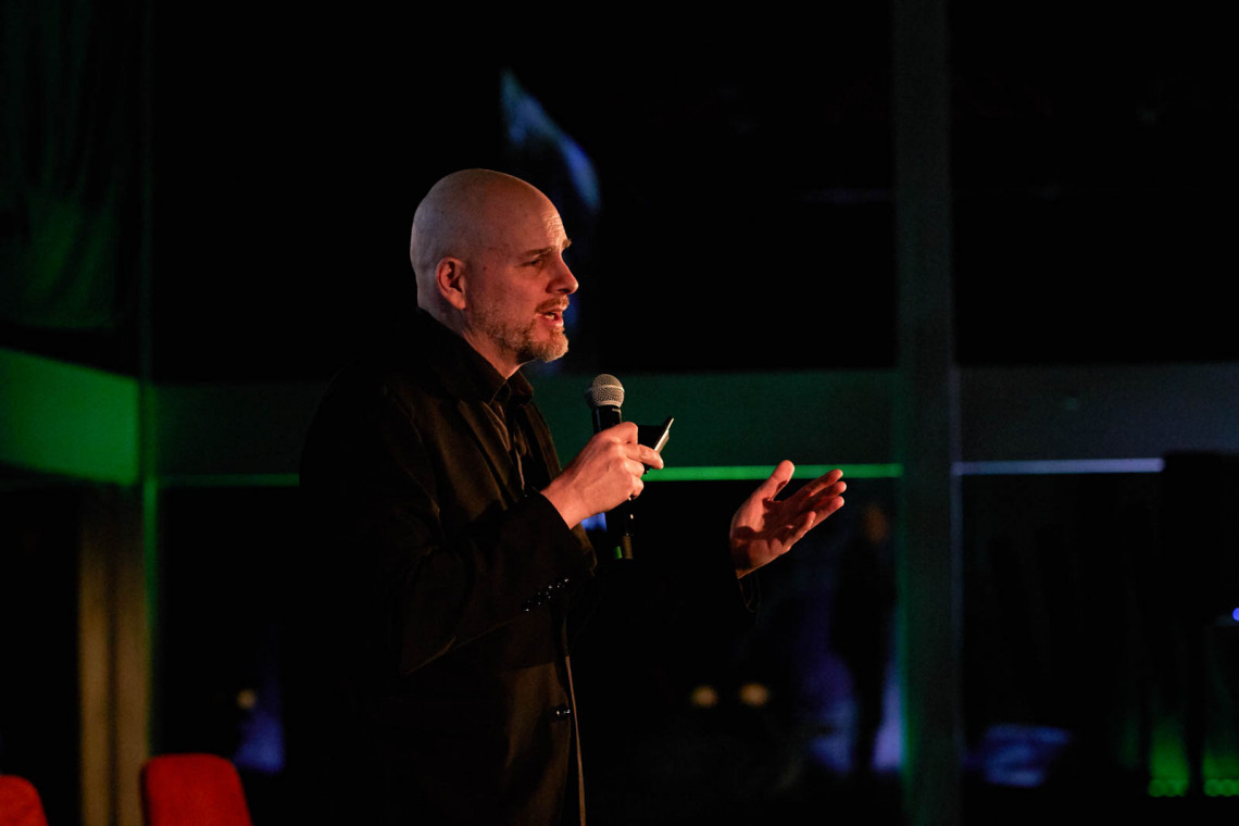 Według urbanisty prof. NYU Mitchella Joachima musimy połączyć zarówno ideę smart city, jak i zrównoważonej architekturyfot. mat. Lafarge Zrównoważona architektura jest przyszłością miast