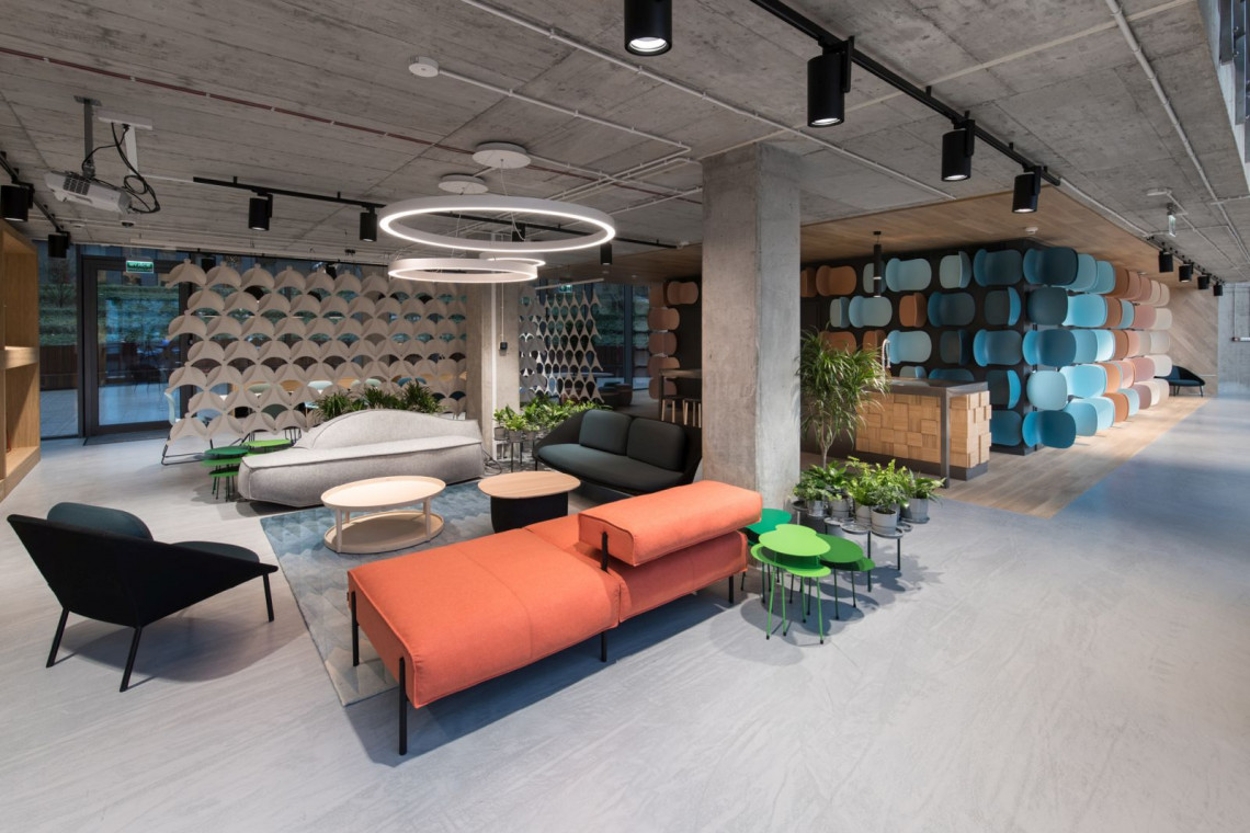 Fot. Materiały prasowe/Patryk Lewiński Zaglądamy do wnętrz nowo otwartego designerskiego showroomu. Za projektem stoi mode:lina