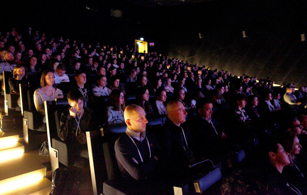 4 Design Days 2020 Zobacz zdjęcia z sesji inauguracyjnej 4 Design Days 2020!