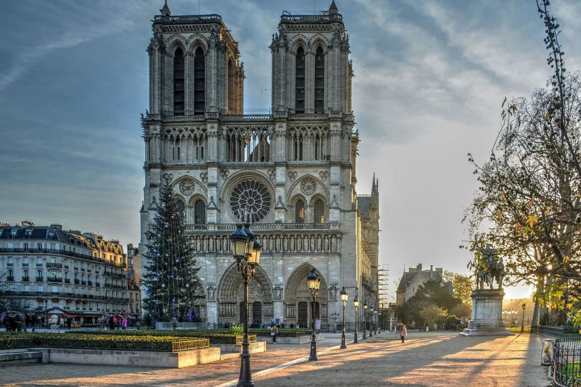 Fot. Pixabay Notre Dame w Paryżu. Dziedziniec może zostać otwarty już w marcu