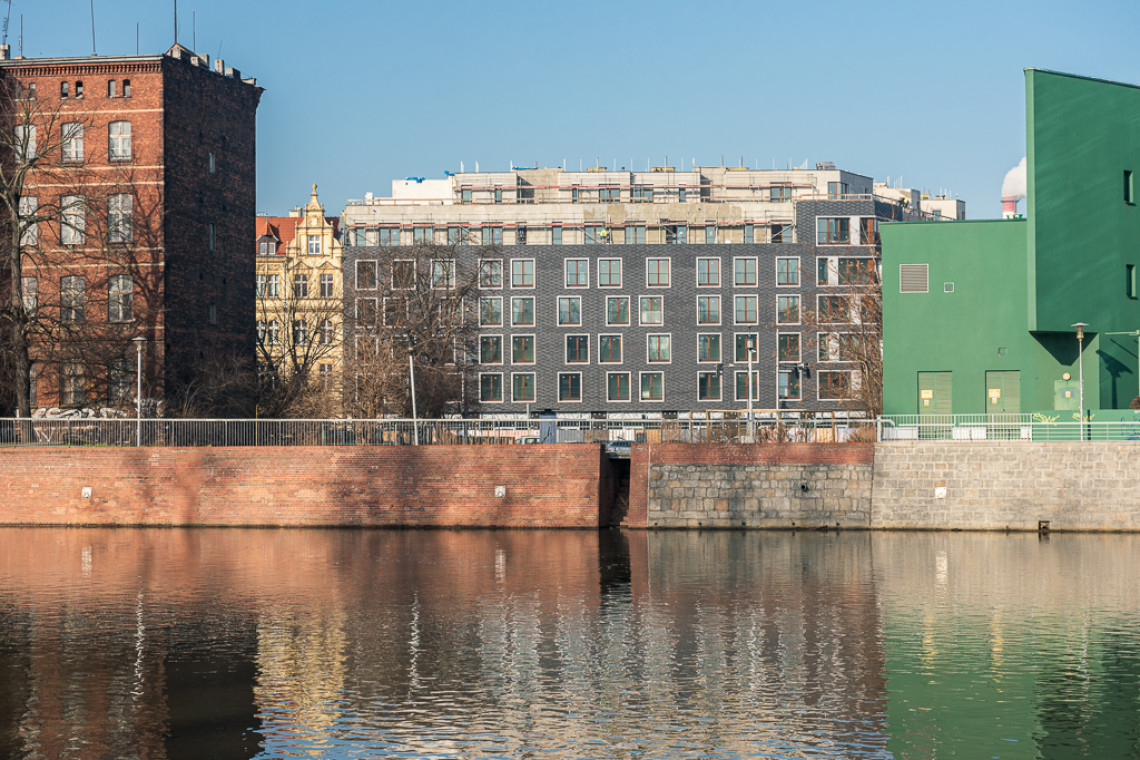 Budynek Centreville na wrocławskim Nadodrzu. Fot. Maciej Lulko Wrocławskie Nadodrze z wyjątkową inwestycją spod kreski Maćków Pracownia Projektowa