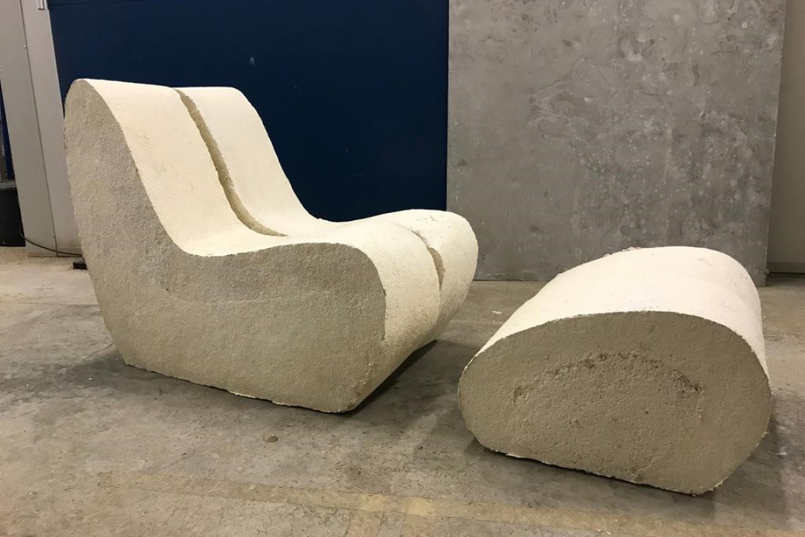 Meble powstają w 90% z naturalnych materiałów, a przy ich produkcji wykorzystywana jest... grzybnia. Fot. Materiały prasowe WORTH Partnership Project Niezwykły projekt z pogranicza designu i biotechnologii