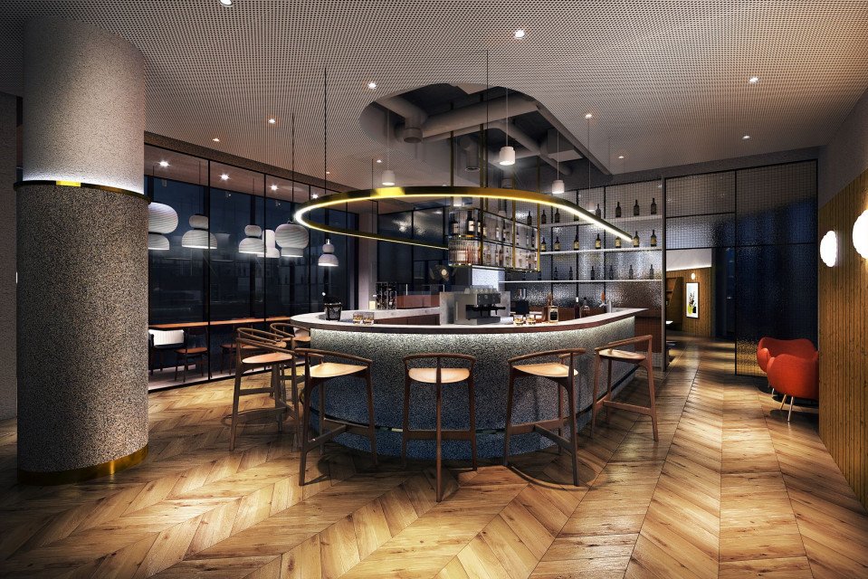 Projekt obiektu Qubus Hotel to pierwszy projekt MIXD, w którym kluczową role odgrywa projekt doświadczenia. - Zamiast banalnego storytellingu położyliśmy nacisk na to, by gość hotelu czuł się tu przyjemnie i dobrze wspominał nawet krótki biznesowy pobyt, gdy melduje się późnym wieczorem, a rano rusza w dalszą drogę. Hotel jest kameralny (97 pokoi), panuje w nim ciepła, domowa atmosfera. Marka Qubus Hotel słynie ze swojego serwisu śniadaniowego, dlatego stworzyliśmy do serwowania śniadań piękną kuchnię, łączącą najlepsze polskie meblarstwo z wpływami modernizmu. Ta sama przestrzeń wieczorem może stać się miejscem warsztatów kulinarnych czy degustacji wina – to daje hotelowi przestrzeń do animacji różnorodnych wydarzeń – objaśnia Piotr Kalinowski, fot. MIXD Tak będzie wyglądało wnętrze Qubus Hotel Katowice. MIXD zaproponowali wariację na temat stylu złotej ery Katowic!