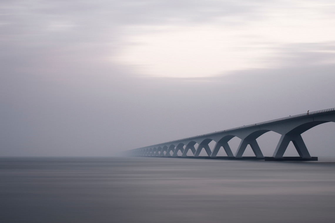 Fot. Tom Van Hoogstraten / Unsplash 70 mln zł na budowę nowej kładki na Wiśle