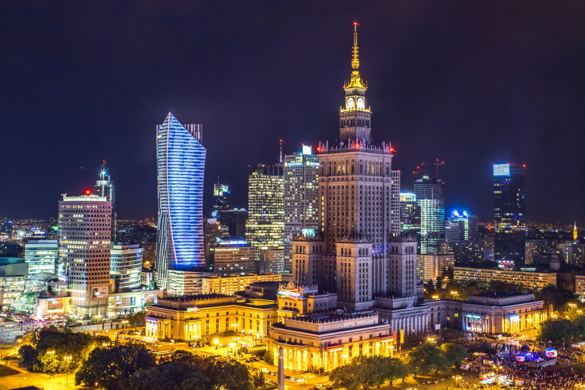 Fot. Kamil Gliwiński / Unsplash Parkingi w Warszawie wciąż płatne