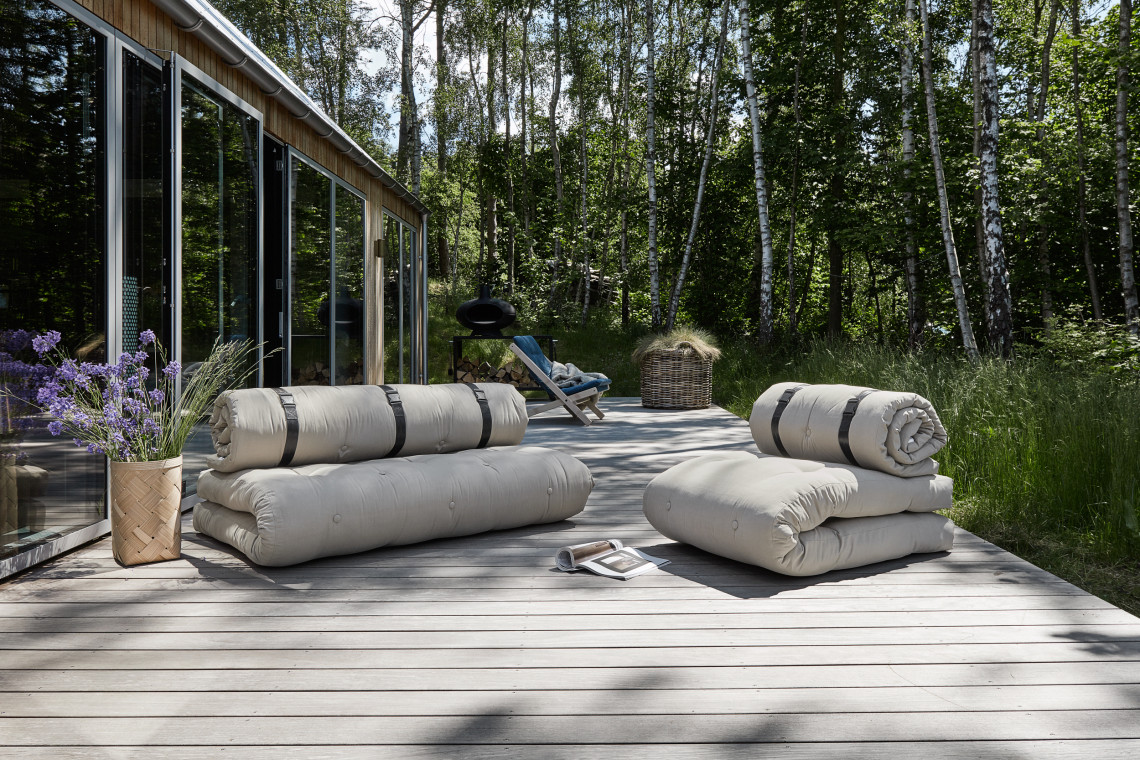 Meble outdoorowe marki Karup Design. Fot. Mat. prasowe Jak wybierać meble i dodatki outdoorowe?
