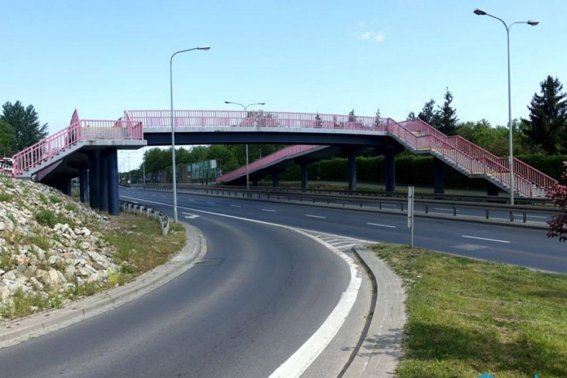 Z uwagi na stan techniczny naprawiona będzie kładka "Wilczak" na ul. Lechicką. Fot. ZDM Poznan / www.poznan.pl Poznań remontuje kładkę nad ulicą Lechicką
