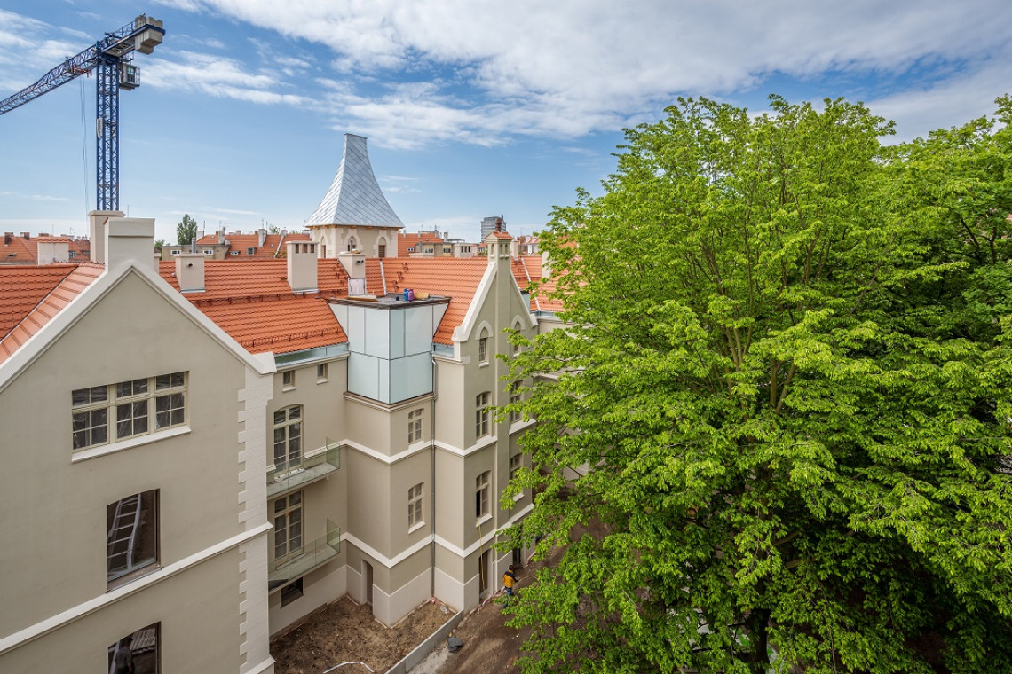 Ogrody Graua. Proj. Maćków Pracownia Projektowa. Fot. Mat. prasowe Zabytkowy pałacyk i wewnętrzny park ze starodrzewiem. To inwestycja spod kreski Maćków Pracownia Projektowa