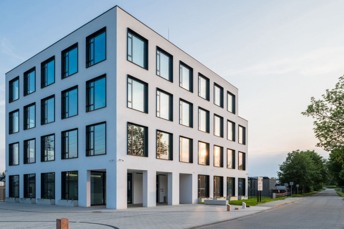 Centrum Badań i Rozwoju Łęgprzem w Krakowie, fot. Łęgprzem, Paweł Ulatowski Piękno i elegancja płynące z minimalizmu. Oto Centrum Badań i Rozwoju w Krakowie