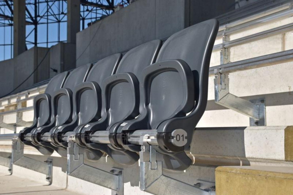 Fot. Szczecińskie Inwestycje Miejskie Sp. z o.o. Stadion Miejski w Szczecinie już ma pierwsze krzesełka