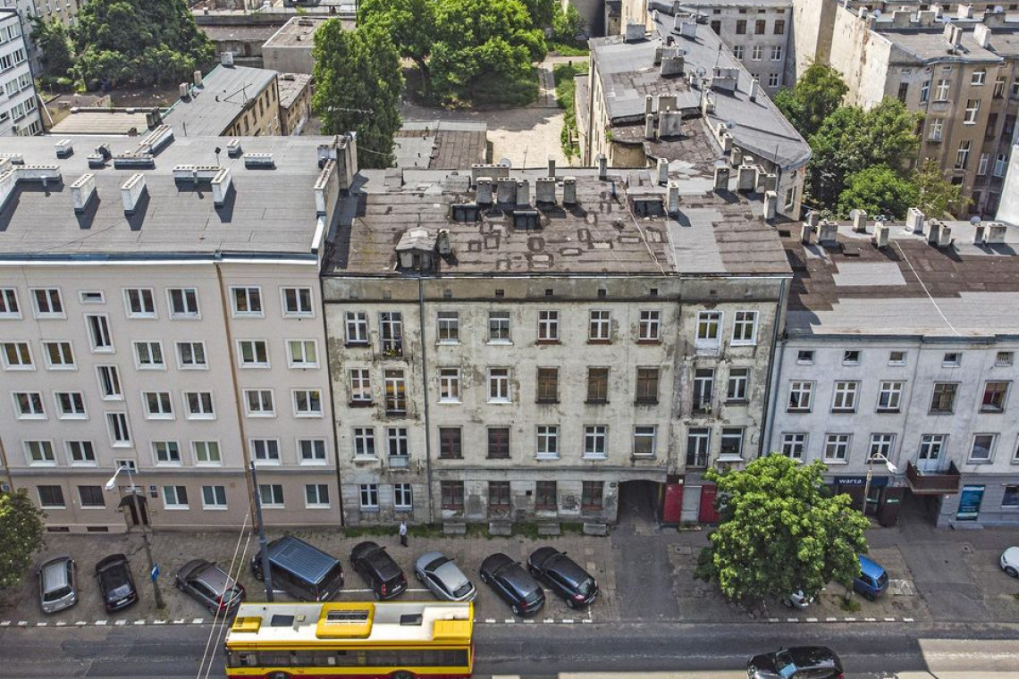 Kamienice przy ul. Północnej 7 i 23 czekają na remont. Prace budowlane rozpoczną się wiosną przyszłego roku.Fot. Stefan Brajter / UMŁ Łódź z umowami na kolejne remonty kamienic w śródmieściu