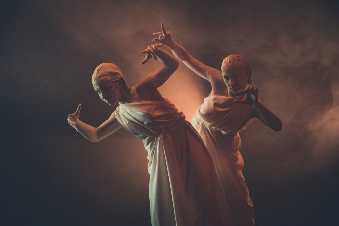 Fot. Daniel Joffe / Unsplash Jubileuszowa edycja festiwalu Konteksty na żywo i online