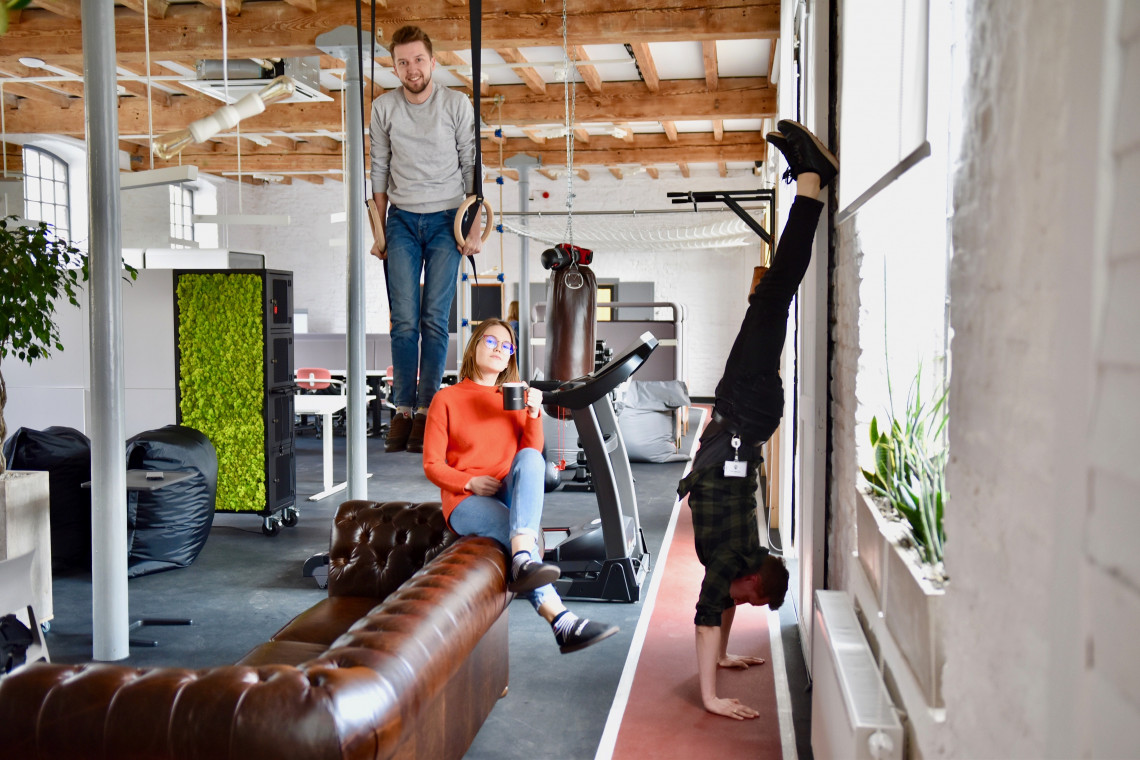 CoWalk HUB - przestrzeń coworkingowa na OFF Piotrkowska Center. Fot. Mat. prasowe Idealny powrót z home office: wpływ biur na motywację pracowników
