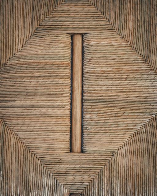 Midi to młoda rzemieślnicza pracownia zrównoważonych ekologicznie mebli z Prowansji, założona przez francuskiego architekta wnętrz, Jérémie du Chaffaut. Fot. mat. prasowe Midi Zrównoważone projektowanie: ręcznie wykonane meble z Prowansji